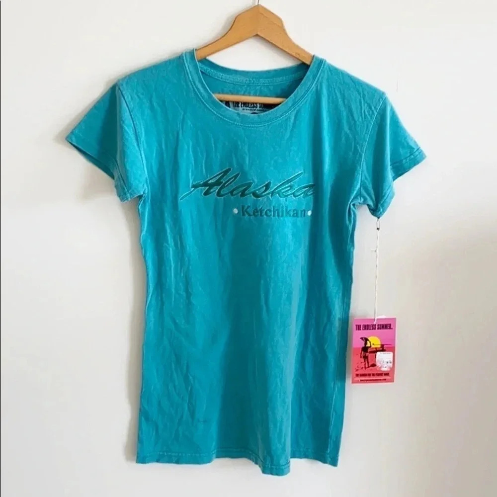 Vintage style blue Alaska graphic T-Shirt